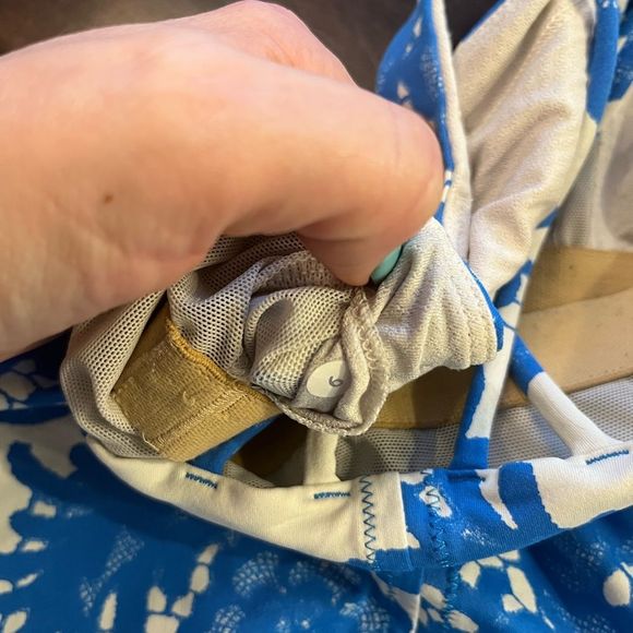 Lululemon tank - Picture 3 of 3